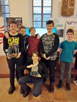 Naši studenti zvítězili v robotické soutěži Vex IQ
