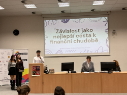 Naši studenti v Radě mladších