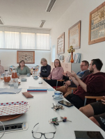 Spolupráce mezi učiteli základních škol a gymnázia v oblasti matematiky