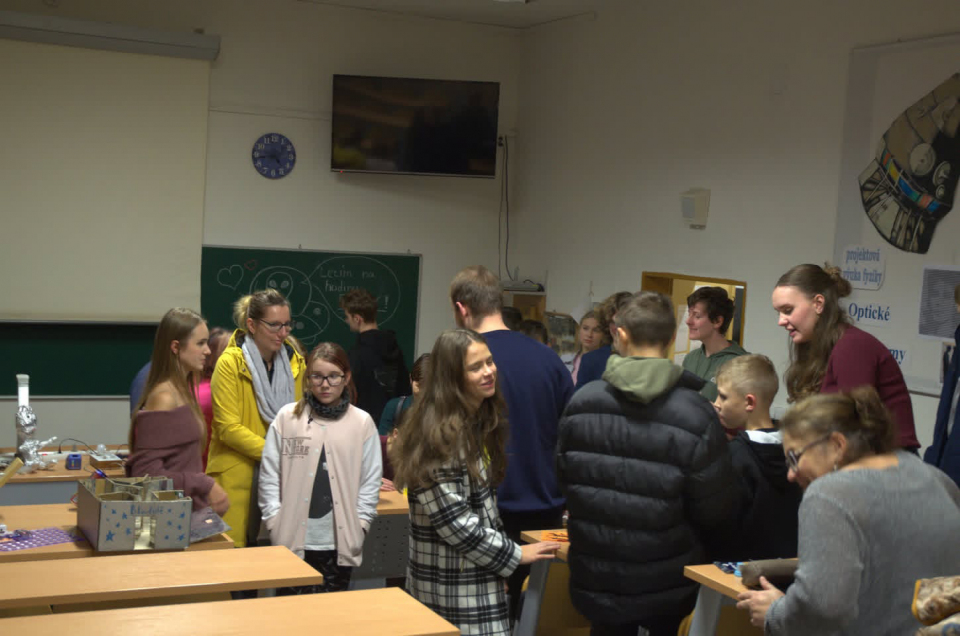 Den otevřených dveří na Gymnáziu Josefa Božka – Příležitost pro uchazeče nahlédnout do výuky a školního života