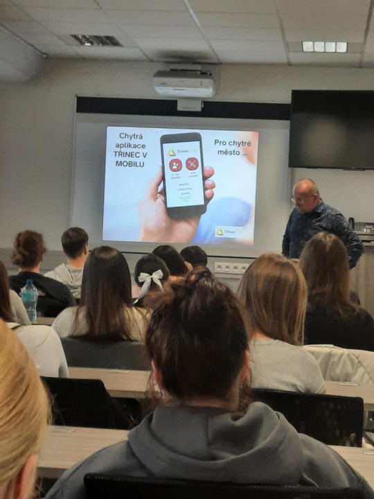 Od advokacie po hasiče – studenti poznávali práci odborníků