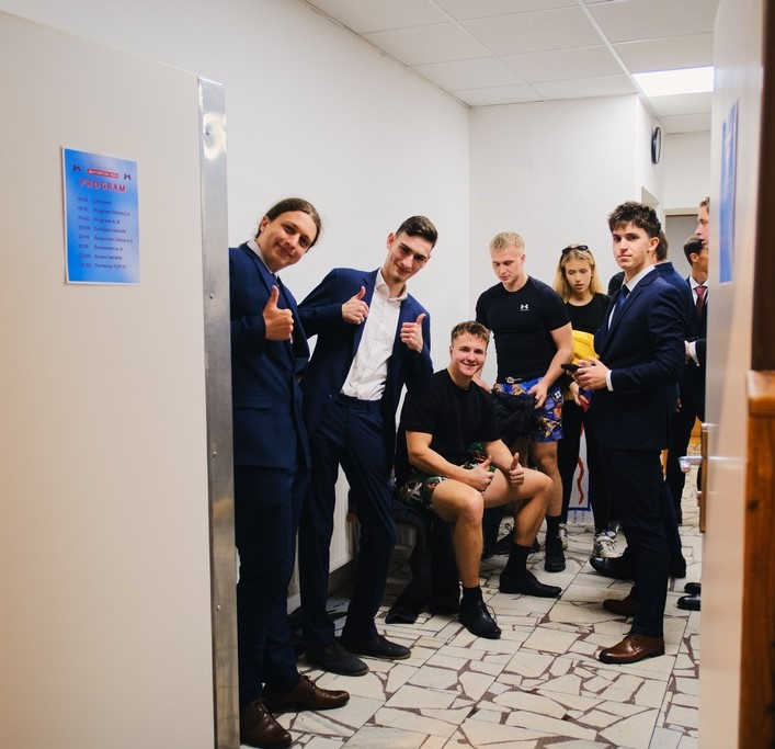 Maturitní ples 2025 – večer plný elegance, radosti a zážitků