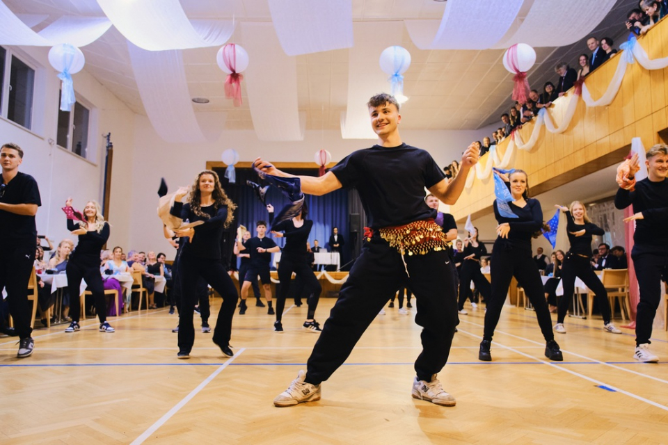 Maturitní ples 2025 – večer plný elegance, radosti a zážitků