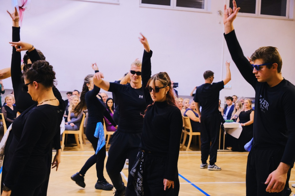 Maturitní ples 2025 – večer plný elegance, radosti a zážitků