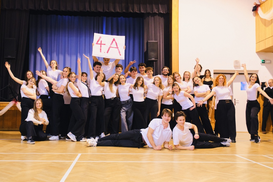 Maturitní ples 2025 – večer plný elegance, radosti a zážitků