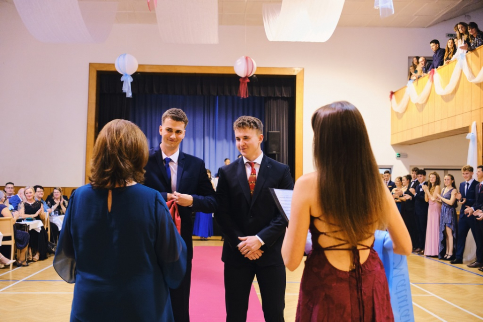 Maturitní ples 2025 – večer plný elegance, radosti a zážitků