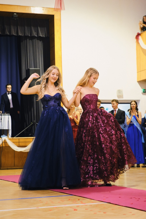 Maturitní ples 2025 – večer plný elegance, radosti a zážitků