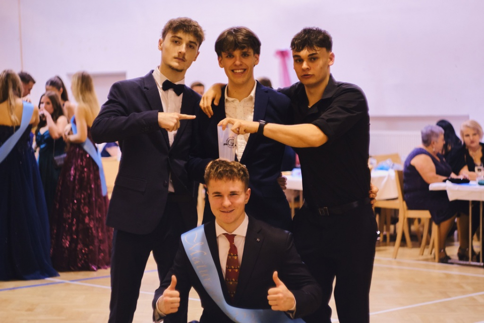 Maturitní ples 2025 – večer plný elegance, radosti a zážitků