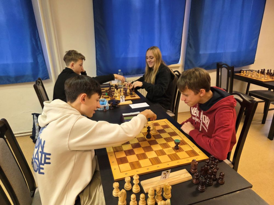 Gymnázium slaví šachový úspěch: 2. místo v okrese a postup do kraje