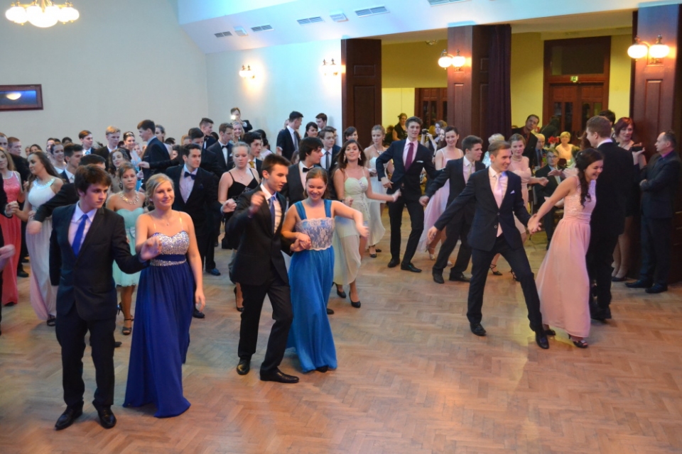 Závěrečná tanečních 2.A a S.SxA 2015